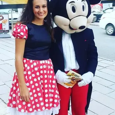 İzmir Mağaza Açılışı Kırmızı Beyaz Zincir Balon Süsleme